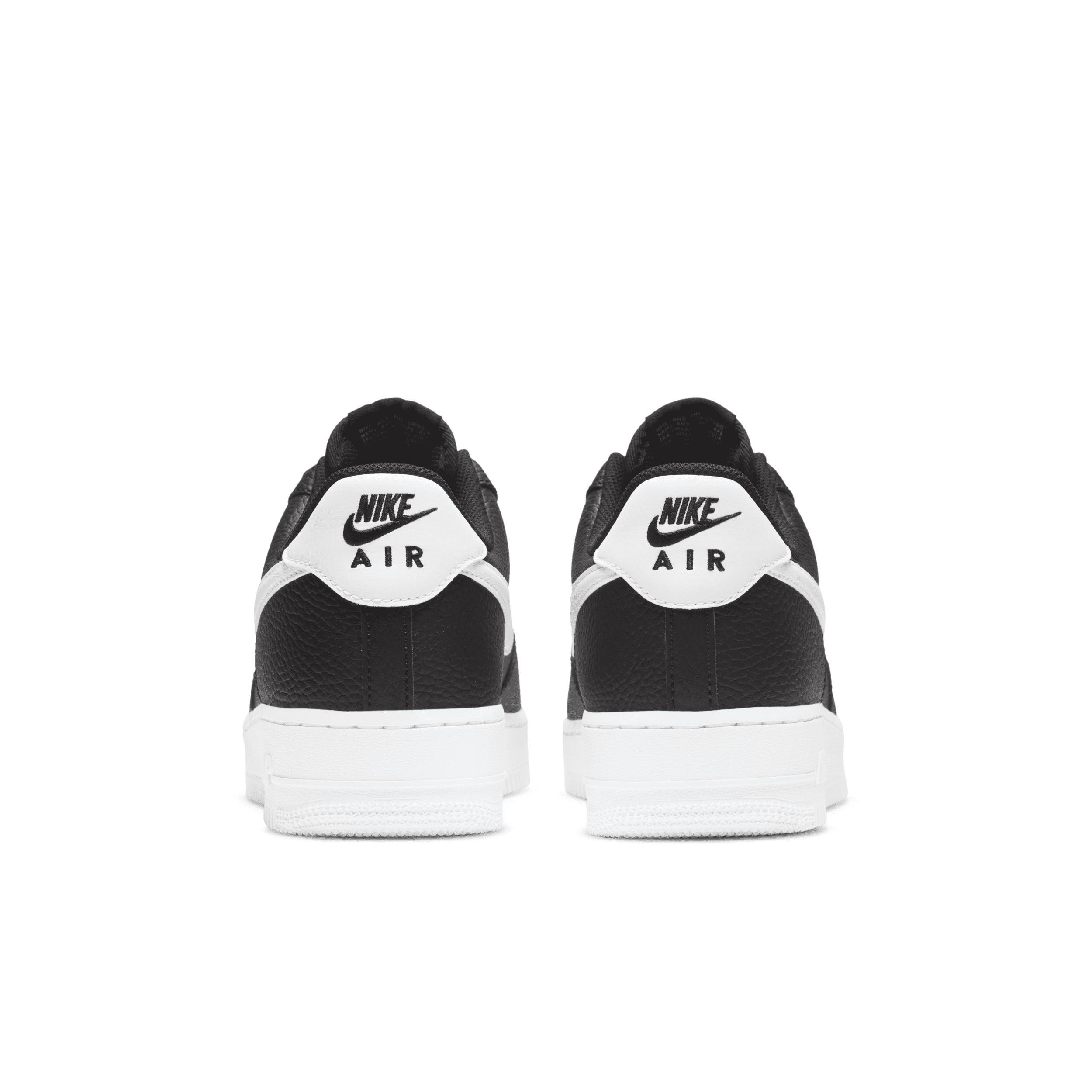 Nike Men's Air Force 1 '07 Shoes Product Image