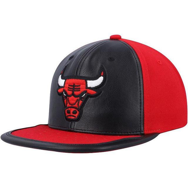 Mens Mitchell & Ness Black Chicago Bulls Day One Snapback Hat - Black Product Image