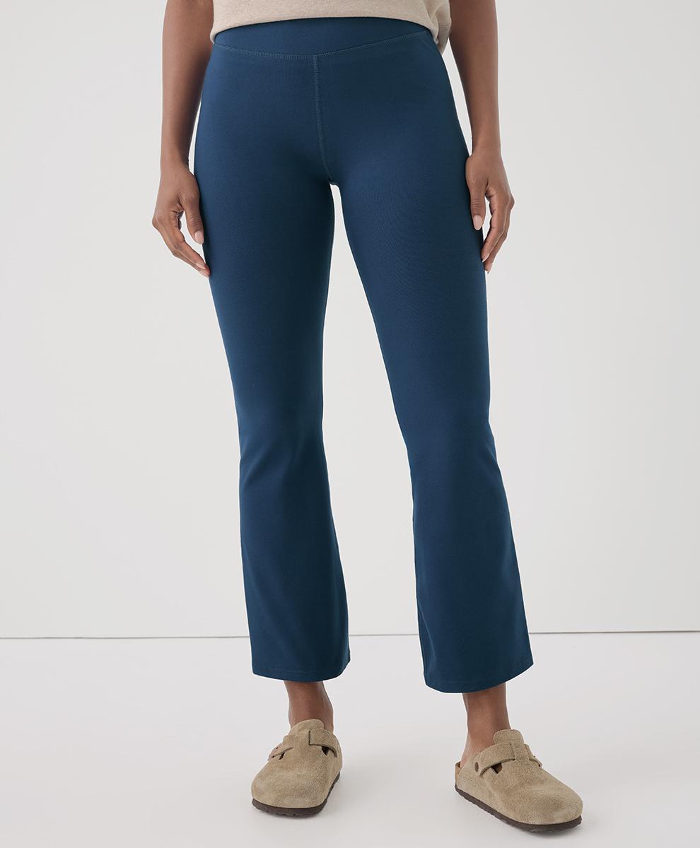 Womens On the Go-To Cropped Bootcut Legging 3XL Product Image