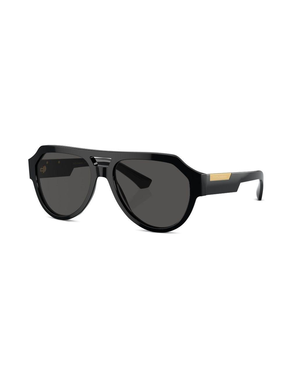 Logo-plaque Pilot-frame Sunglasses In Dark Grey Product Image