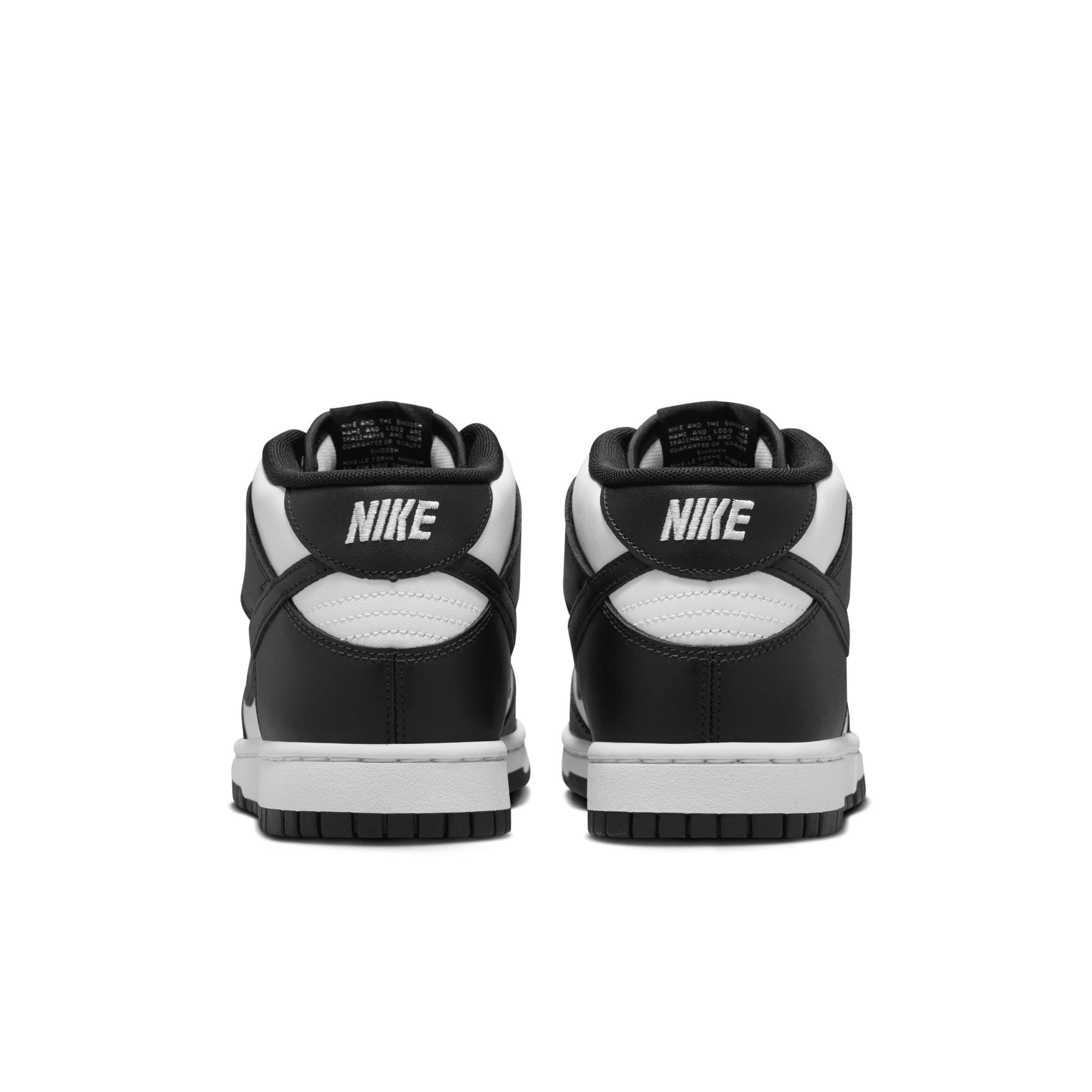 Nike Men's Dunk Mid Shoes Product Image