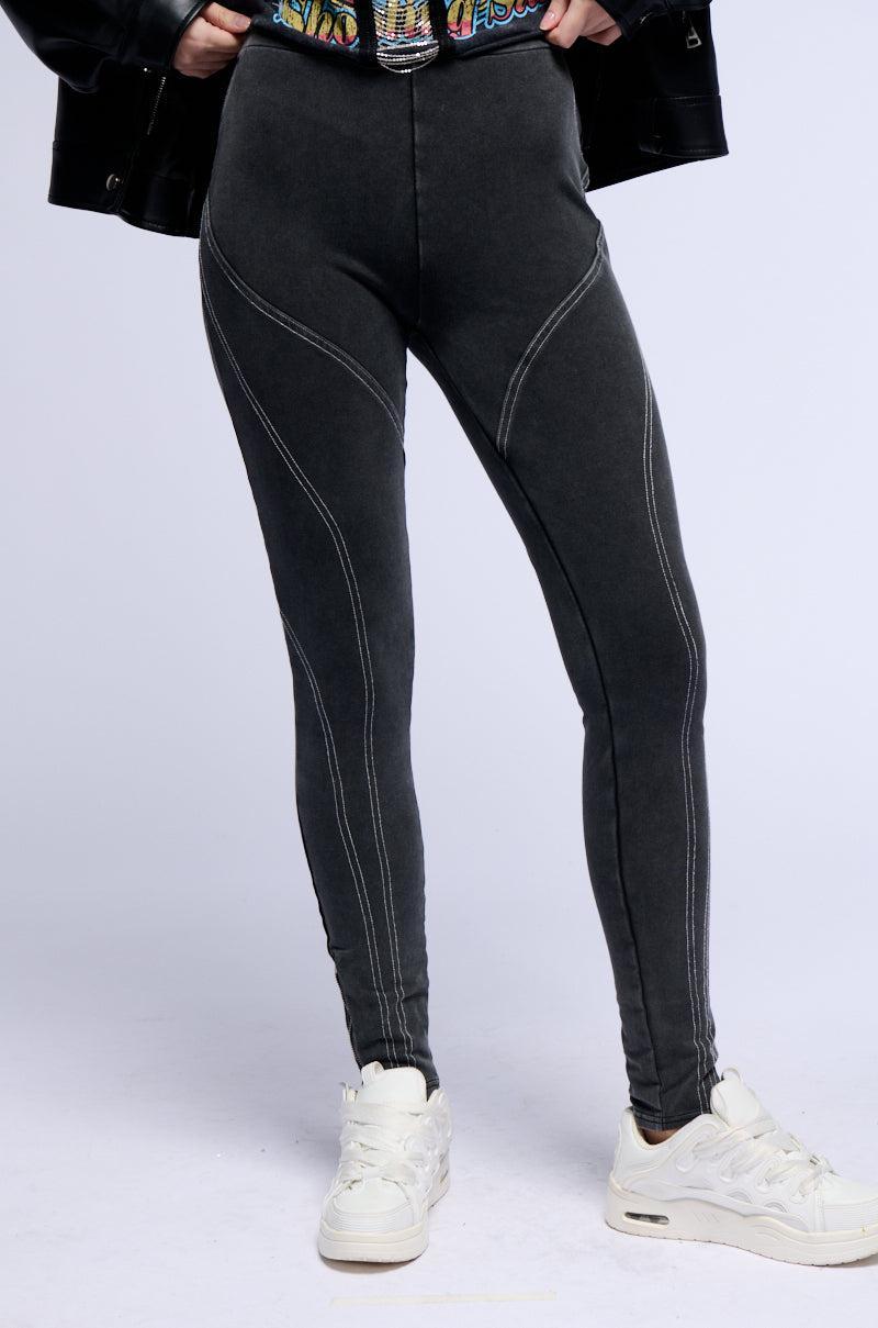 NIKKI CONTRAST LEGGING Product Image