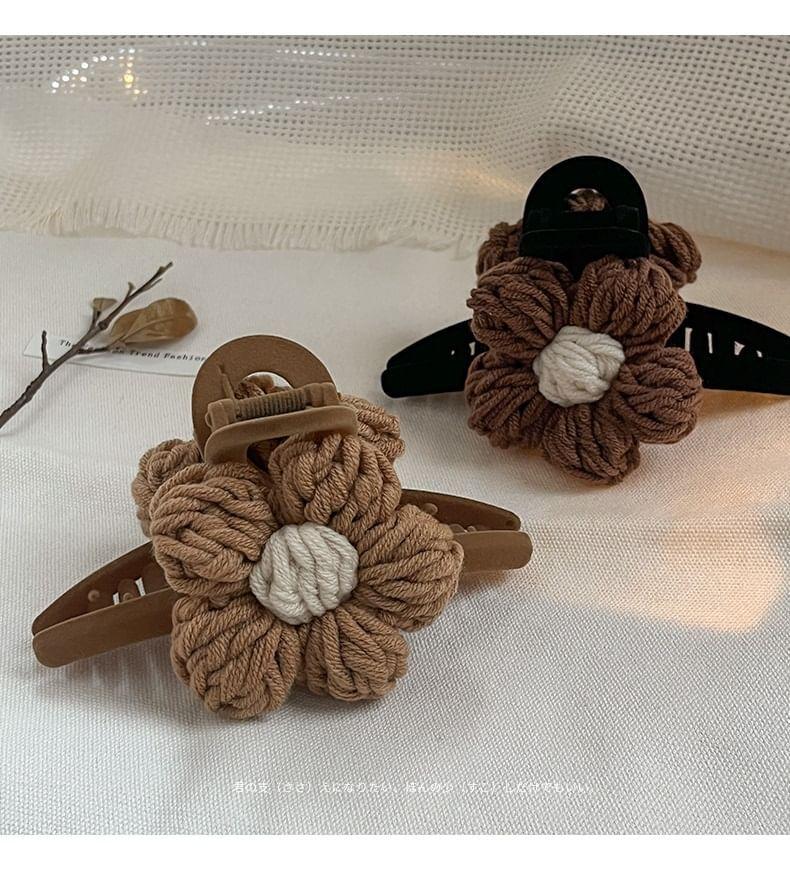 Yarn Flower Hair Clip Product Image