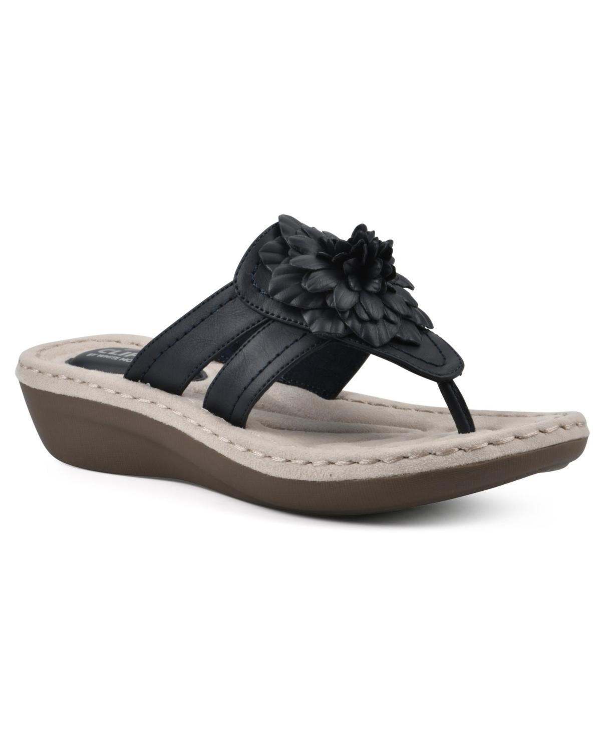 Cliffs by White Mountain Womens Cassia Thong Sandal Product Image