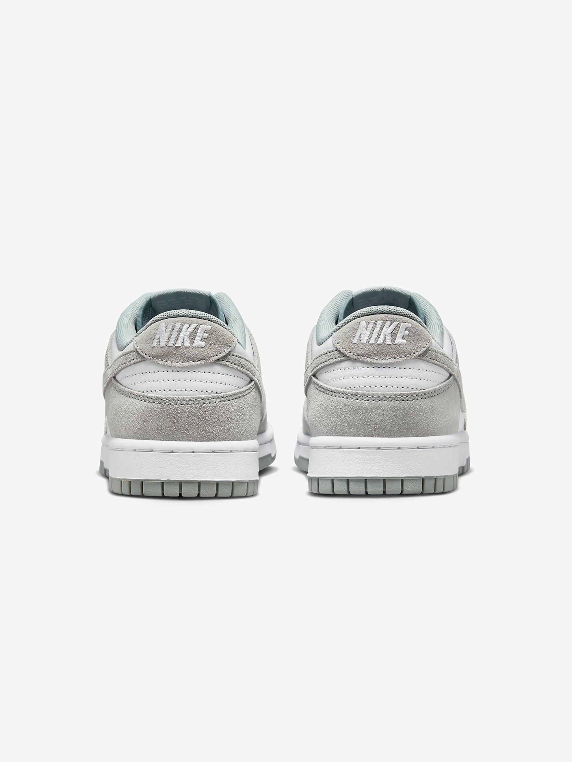 Nike Dunk Low Retro SE (White/Light Pumice) Product Image