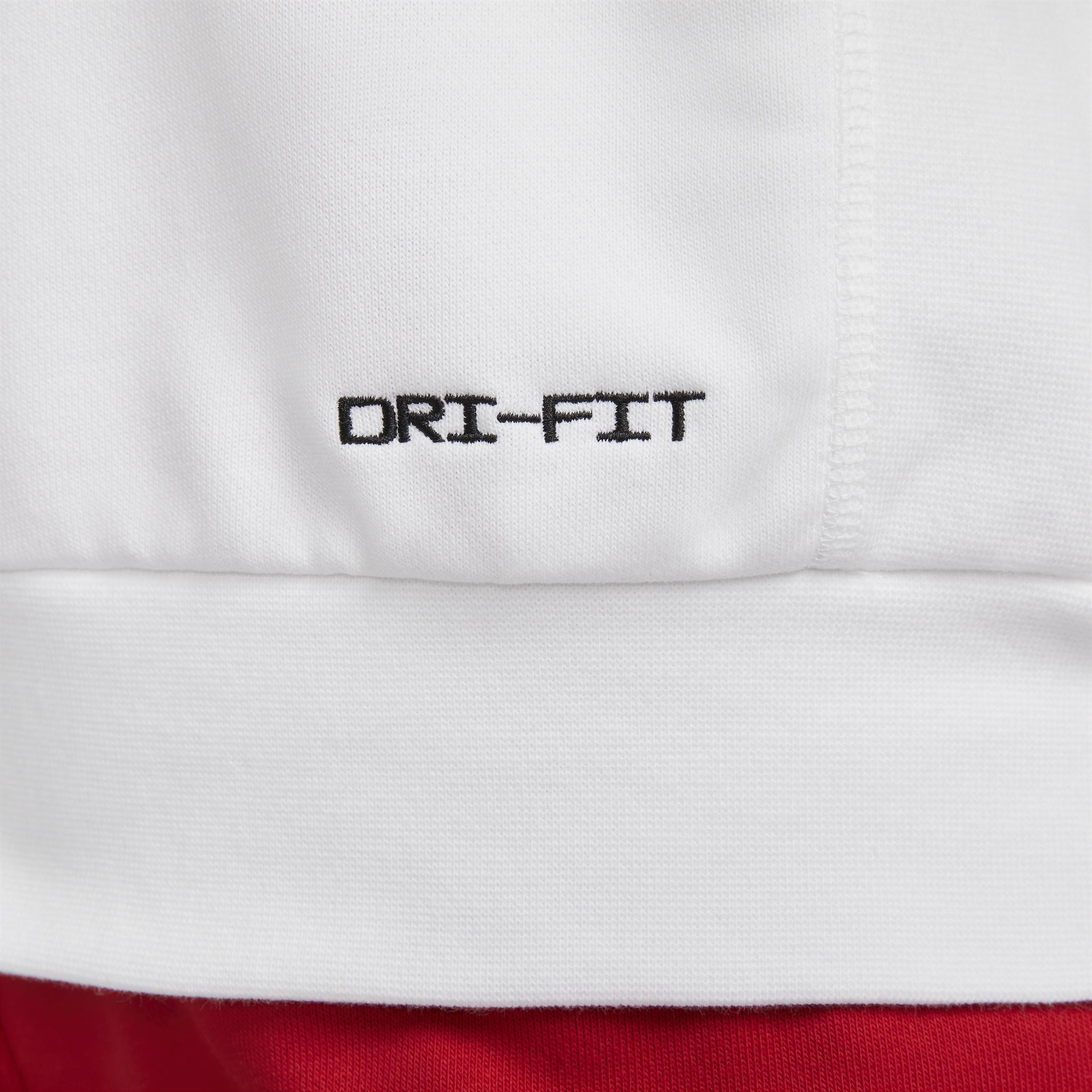 Nike Dri-FIT Standard Issue Graphic T-Shirt Product Image