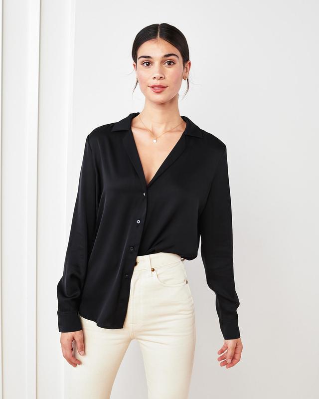 Womens 100% Washable Silk Stretch Notch Collar Blouse in Black,  Size XL by Quince Product Image