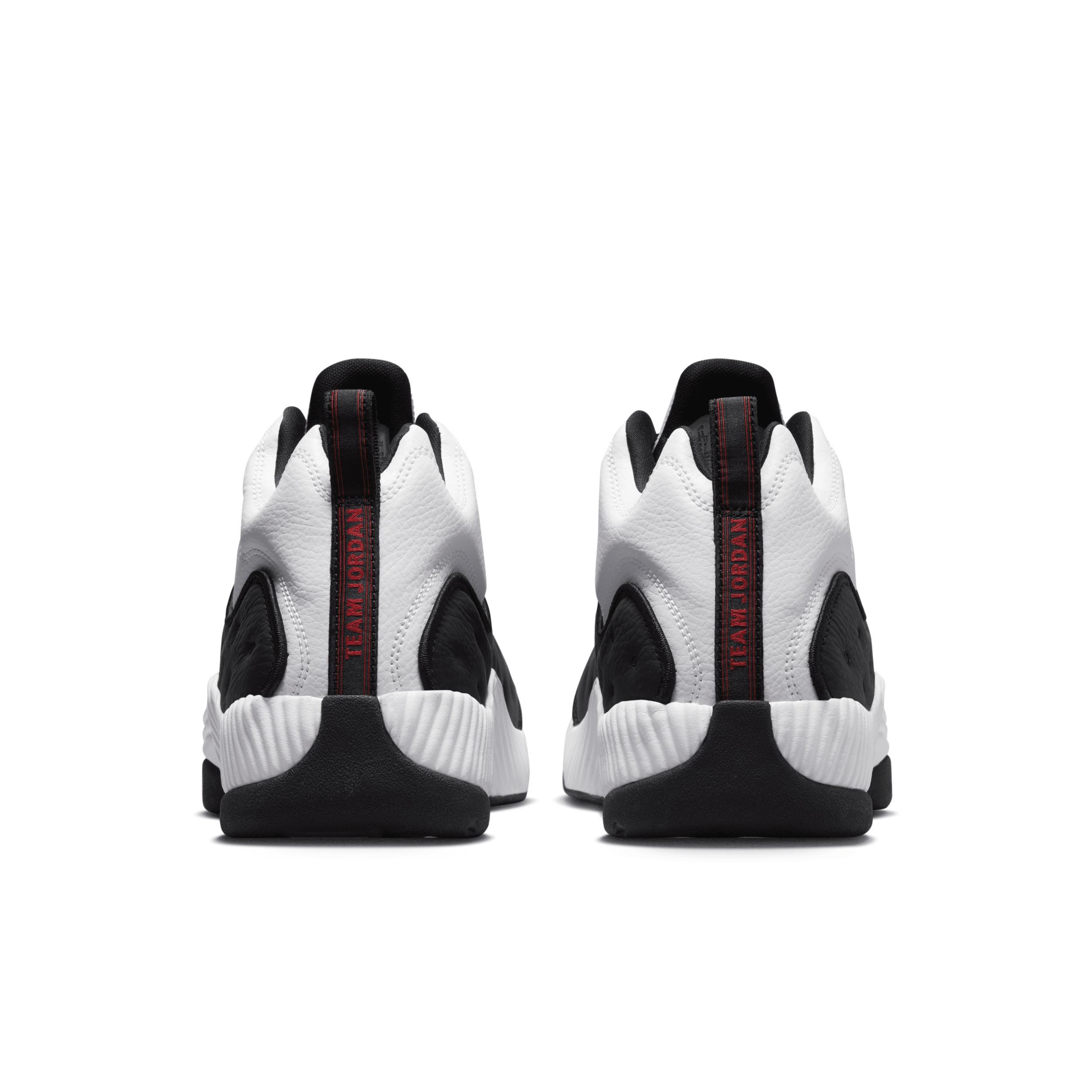 Men's Jordan Jumpman Team II Shoes Product Image