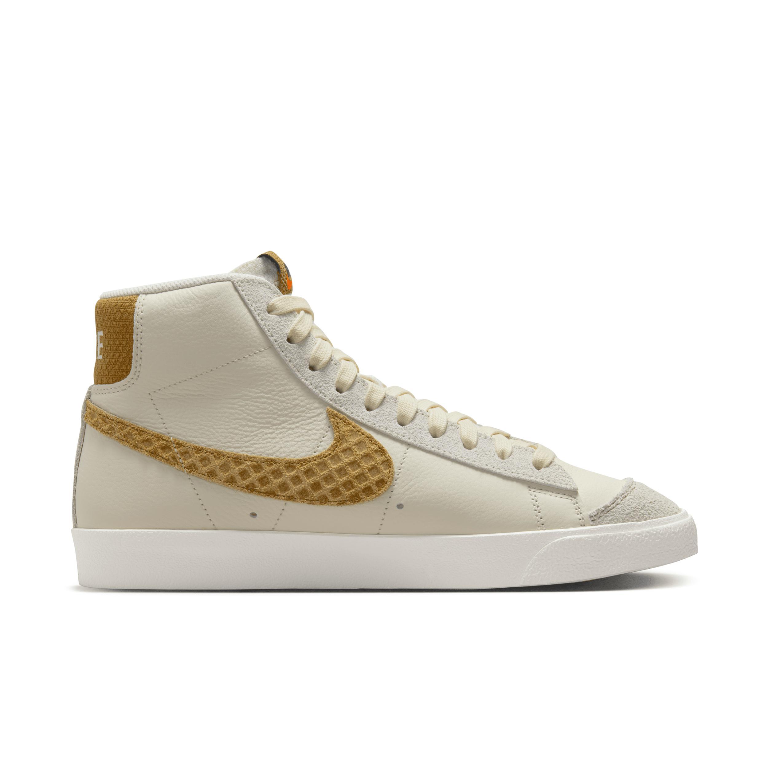 Nike Men's Blazer Mid '77 Vintage Shoes Product Image