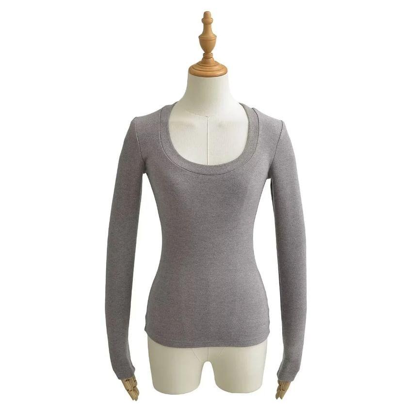 Long Sleeve Scoop Neck Plain Crop T-Shirt Product Image