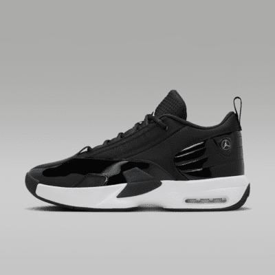 Jordan Max Aura 6 Men's Shoes Product Image