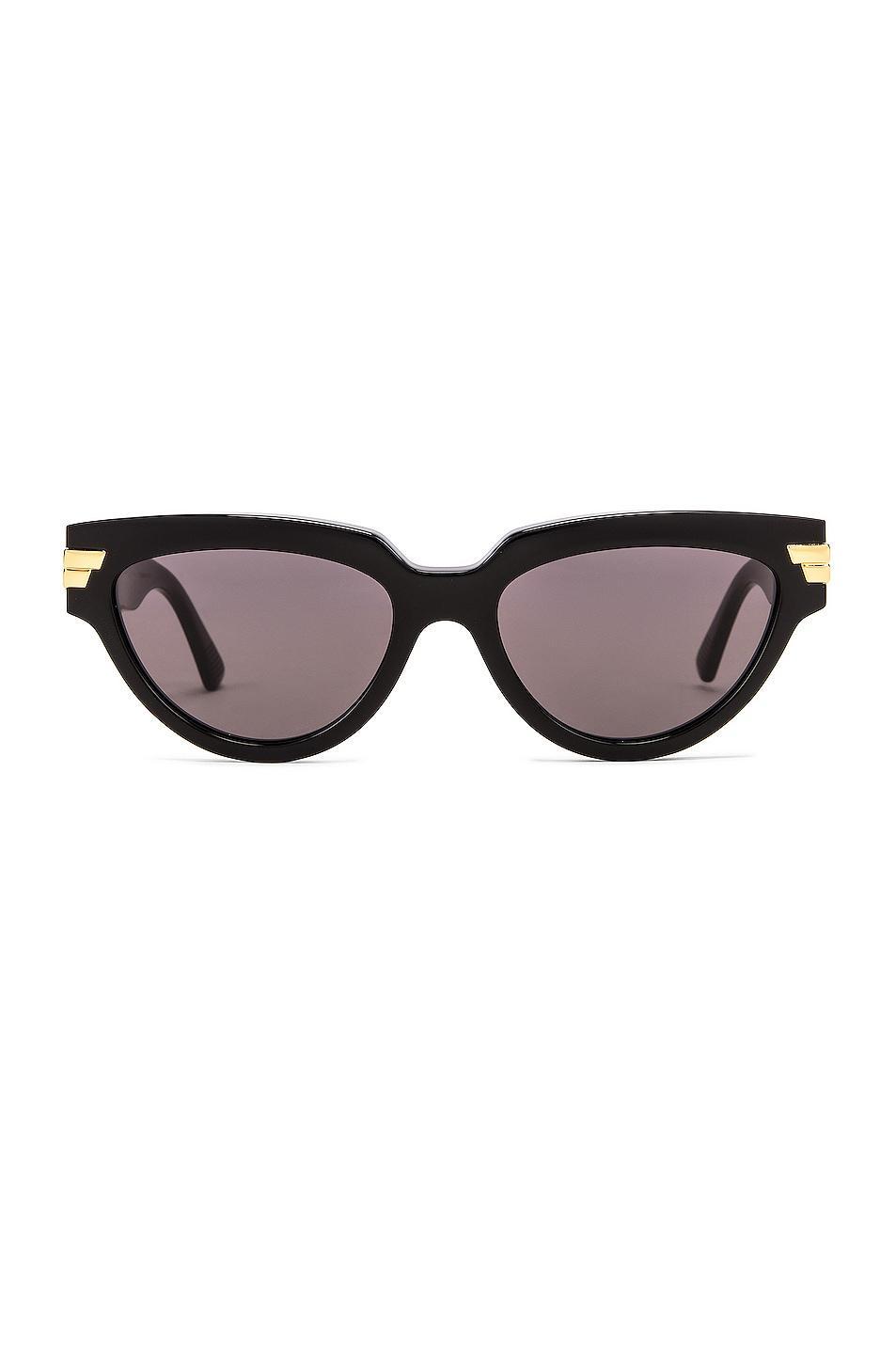 Bottega Veneta Cat Eye Sunglasses Black.. Product Image