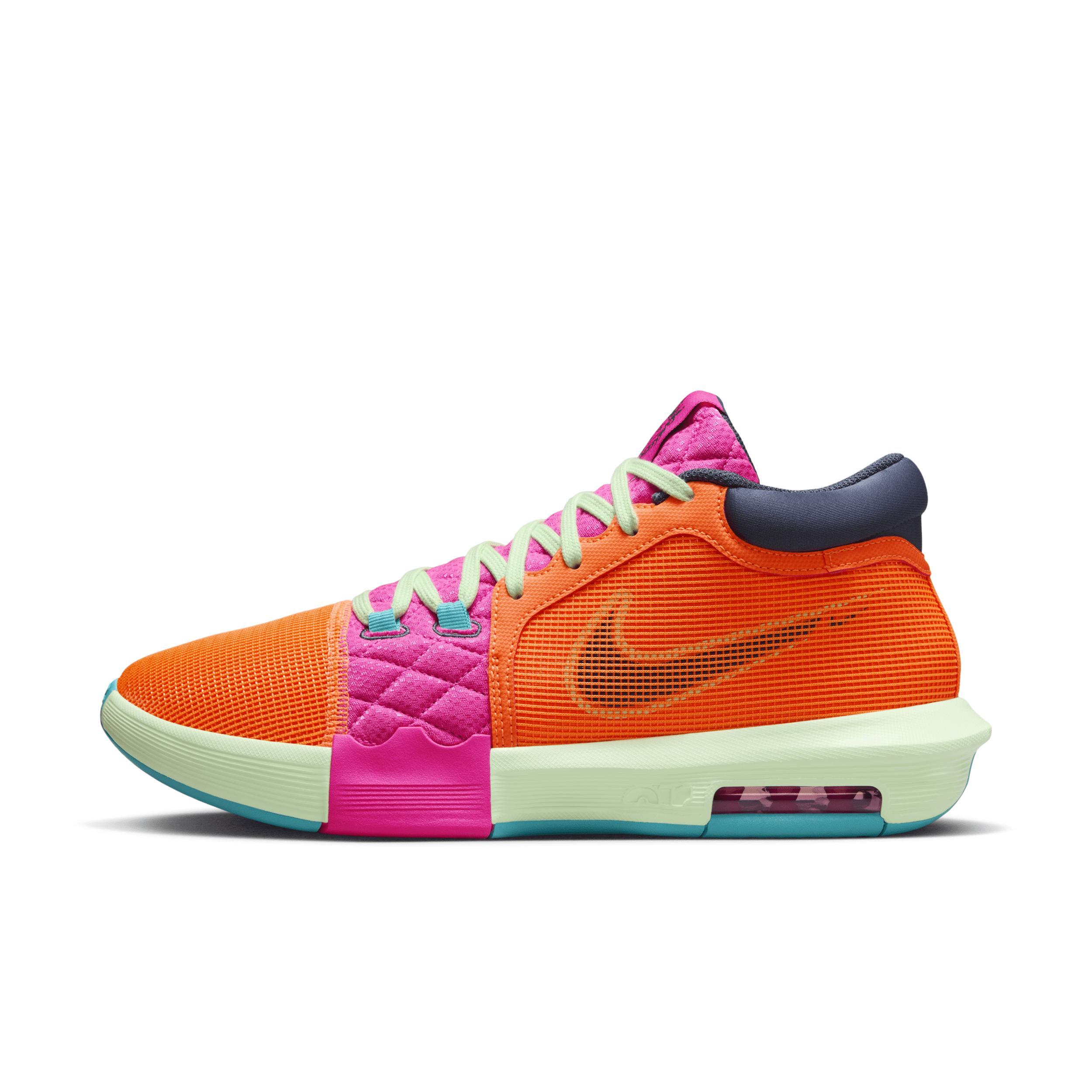 Nike Men's LeBron Witness 8 Basketball Shoes Product Image