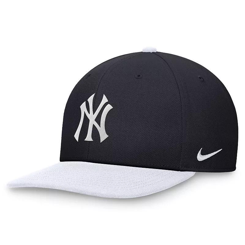 Mens Nike /White New York Yankees Evergreen Two-Tone Snapback Hat Blue Product Image