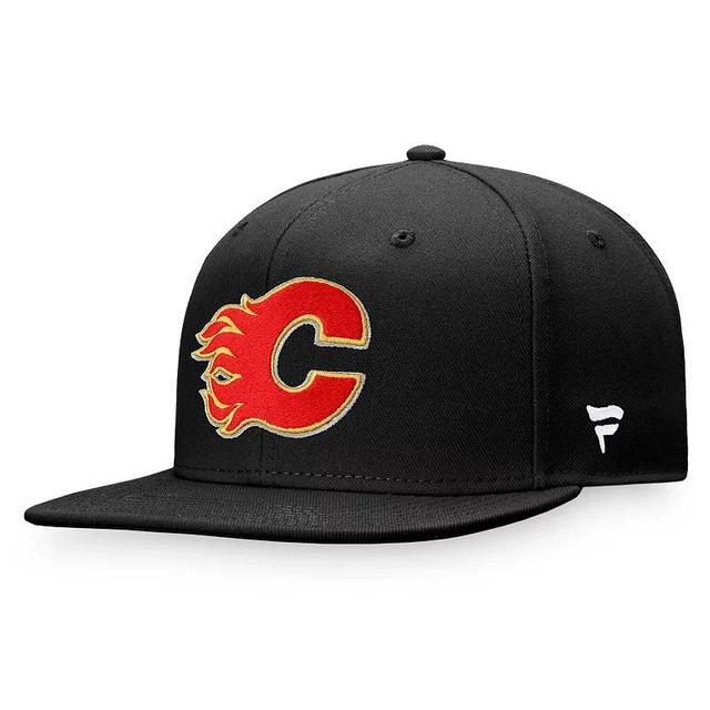 Mens Fanatics Branded Black Calgary Flames Core Primary Logo Fitted Hat Product Image