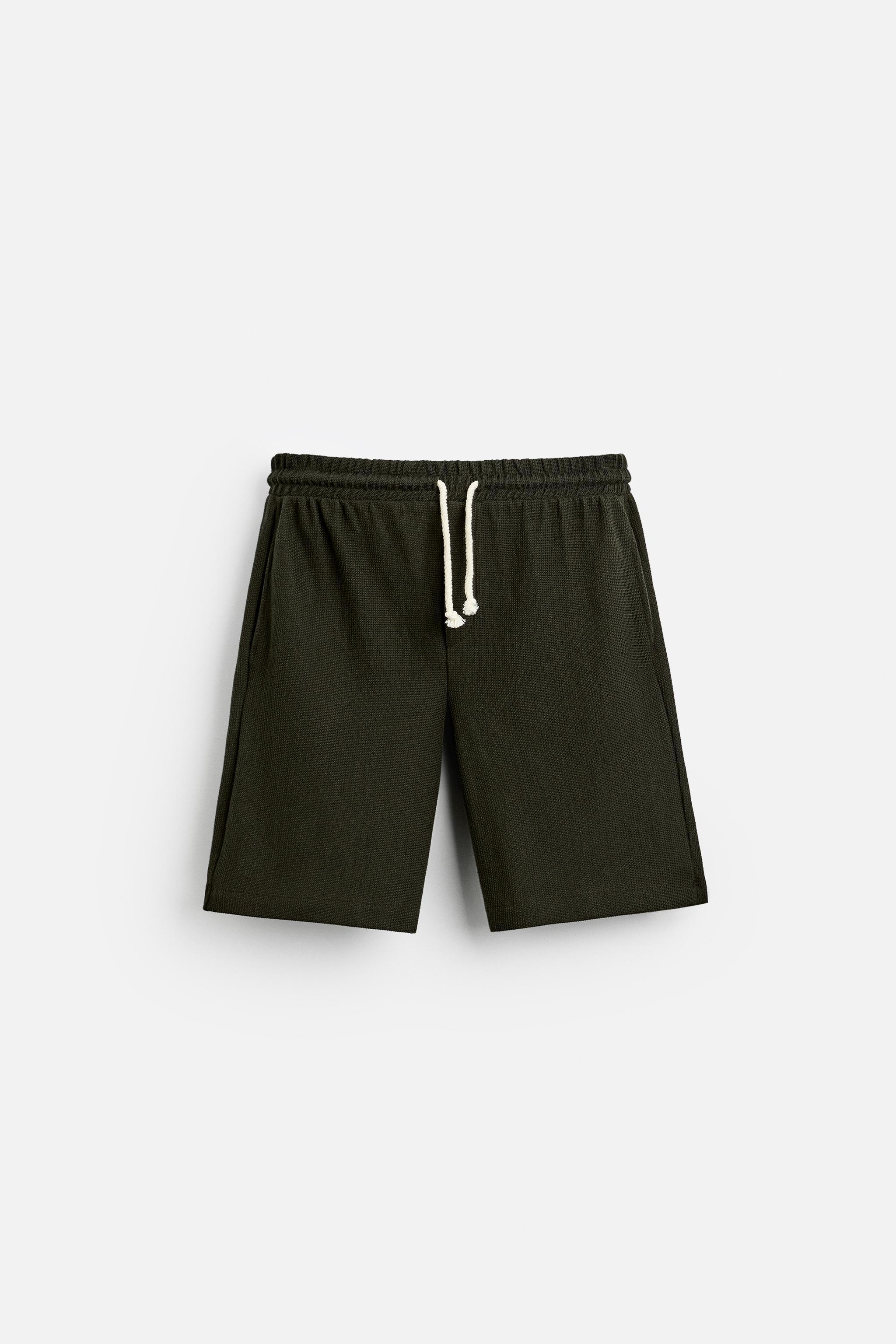 TEXTURED JOGGER SHORTS Product Image