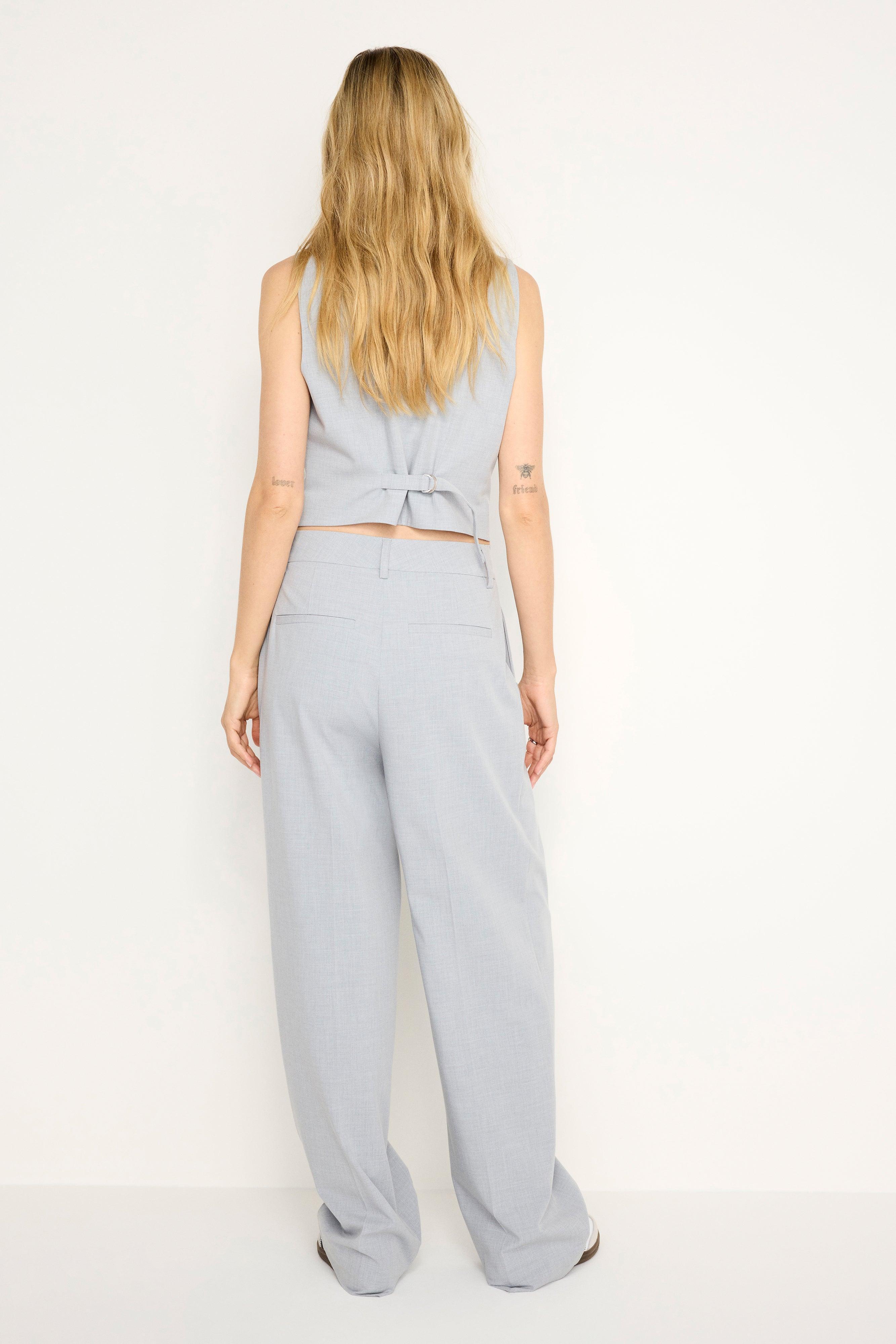 ESSENTIAL SUITING PLEATED TROUSERS | HEATHER GREY001 Product Image