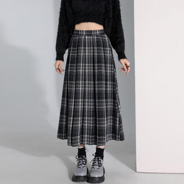 High Waist Plaid Pleated Midi A-Line Skirt Product Image