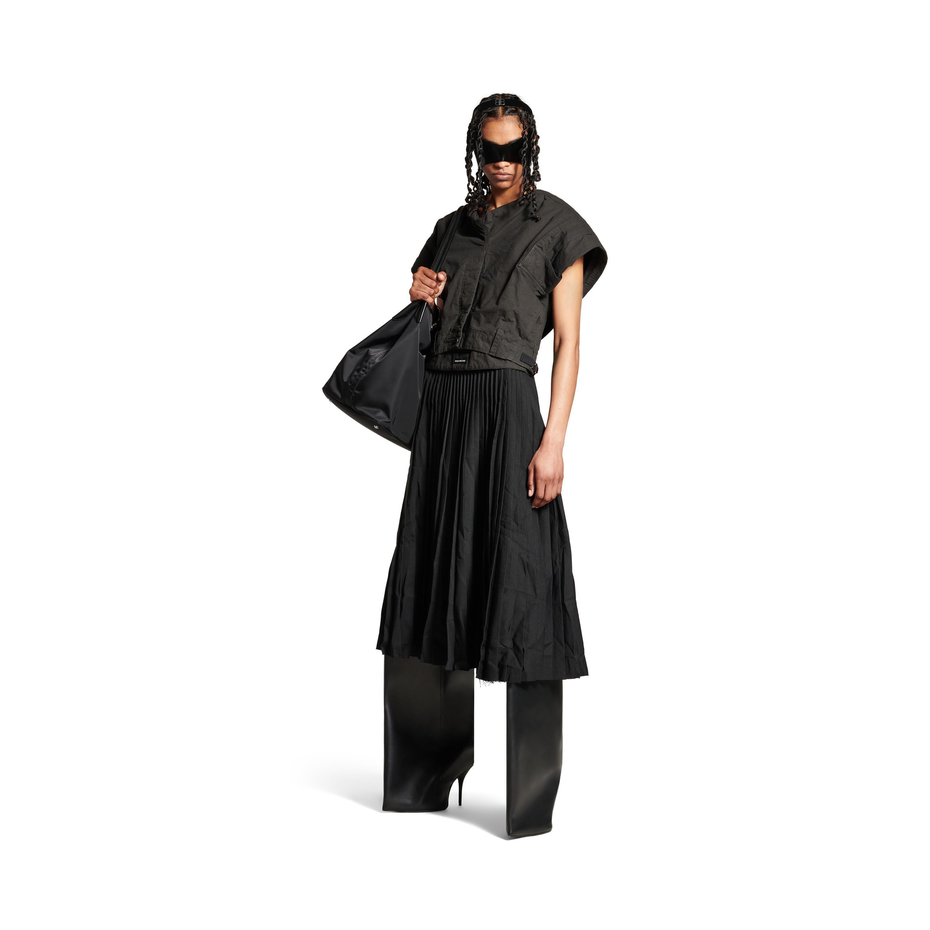 Women's Creased Pleated Skirt in Black Product Image