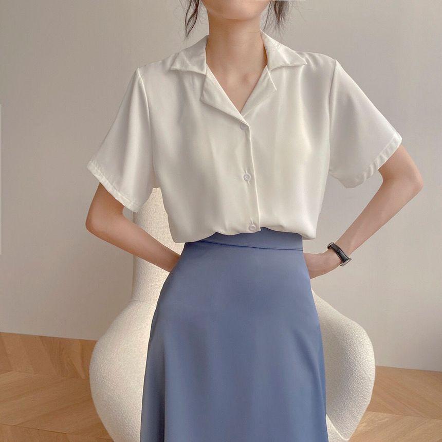 Short-Sleeve Plain Chiffon Blouse Product Image