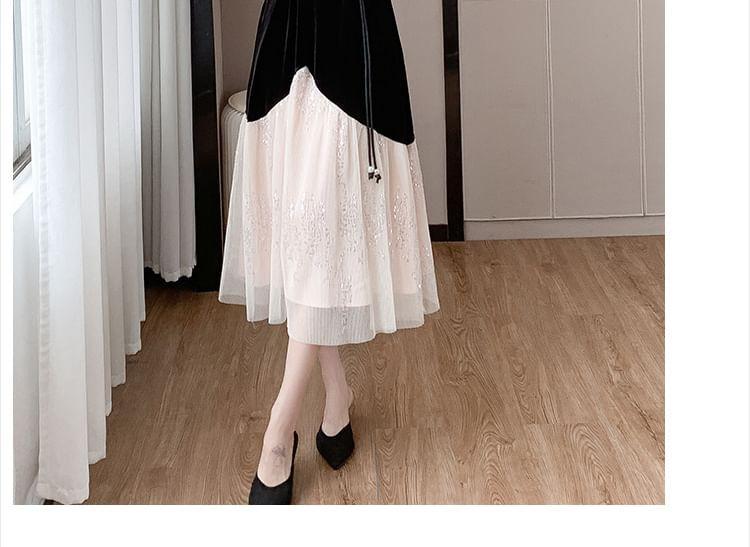 Long-Sleeve Crewneck Velvet Midi A-Line Dress Product Image