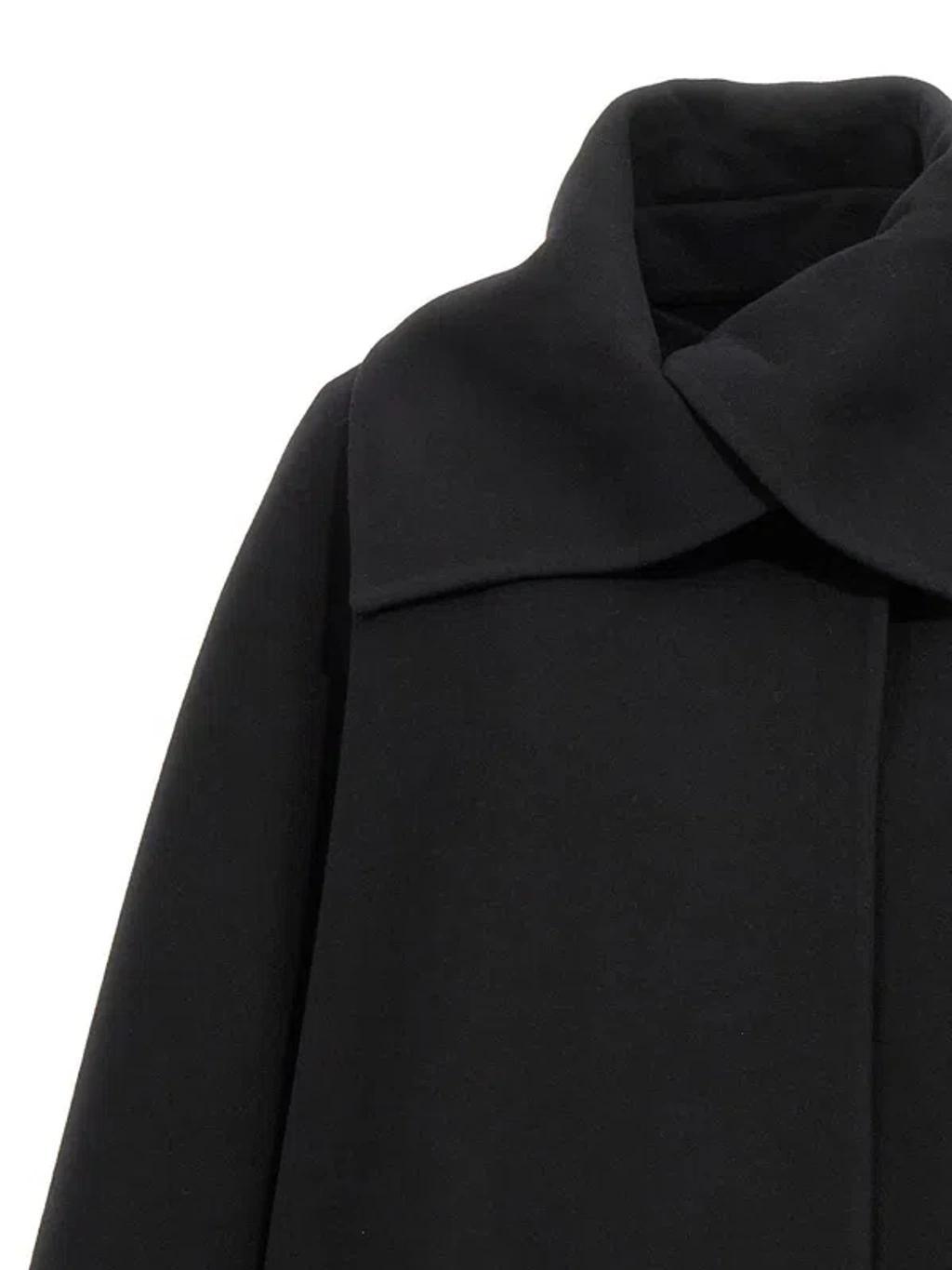 CHLOÉ Coat With Cape In Black Product Image