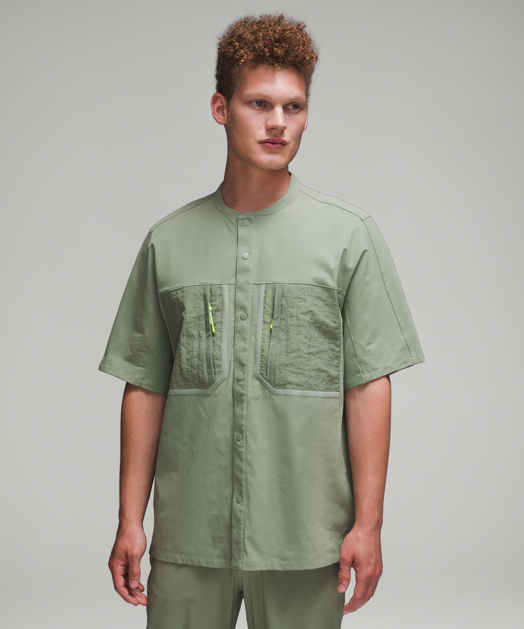 Water-Repellent Hiking Short Sleeve Shirt Product Image