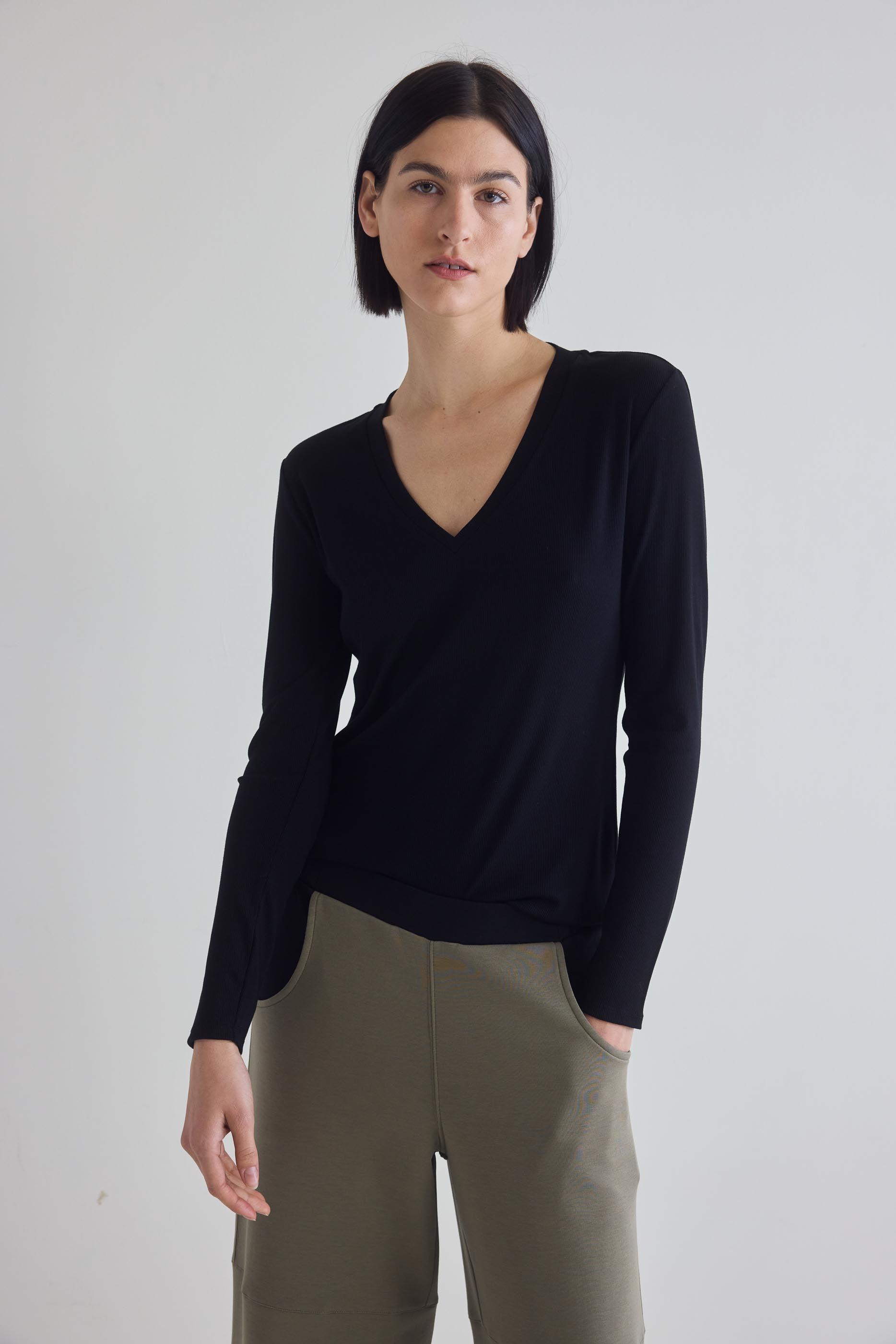 The Ribbed Long Sleeve V-Neck Product Image