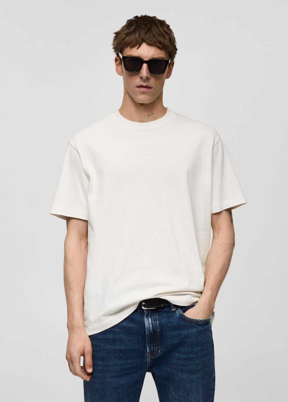 MANGO MAN - Basic 100% cotton relaxed-fit t-shirt off whiteMen Product Image