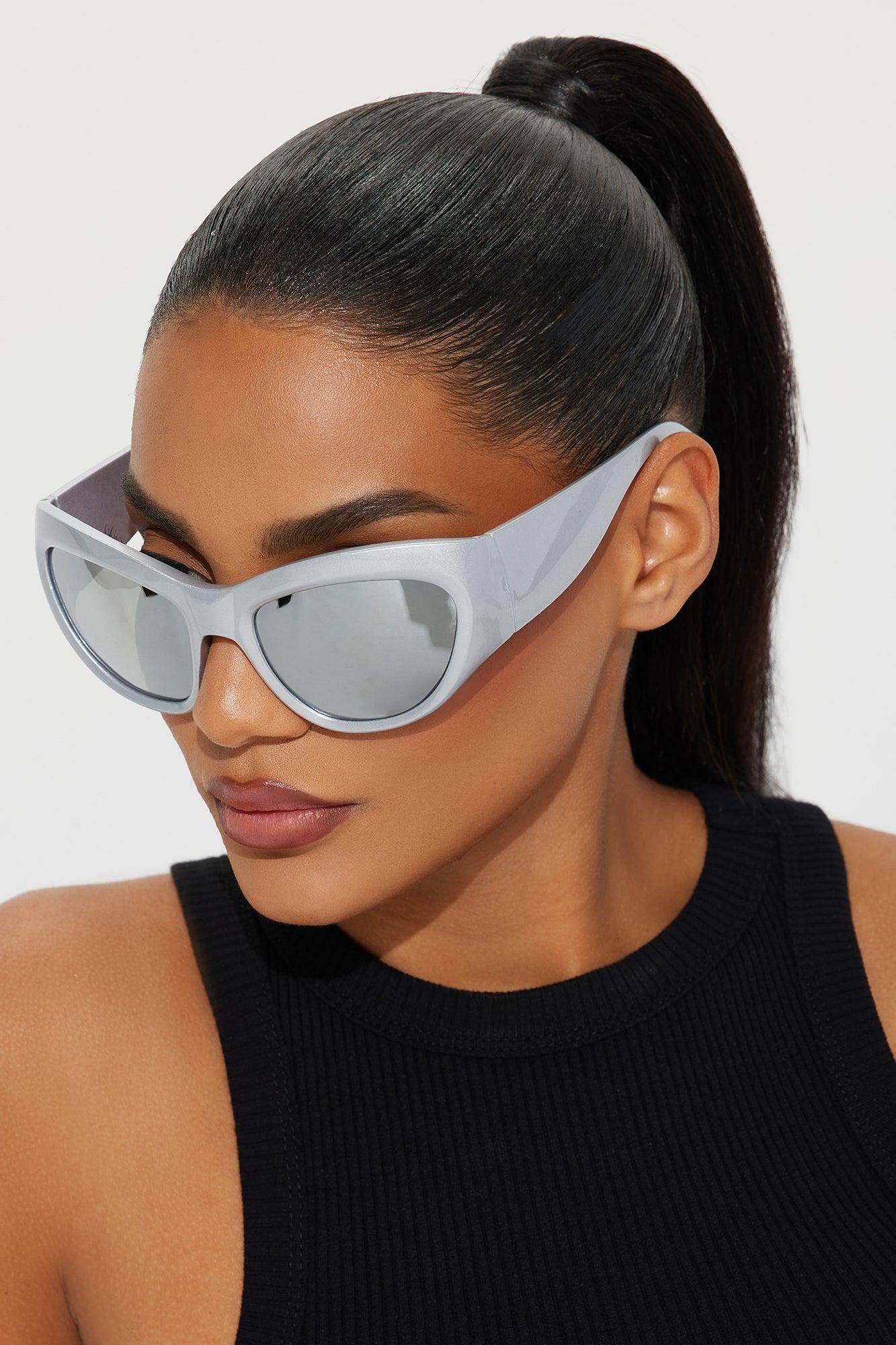 Set The Trend Sunglasses - Silver product image