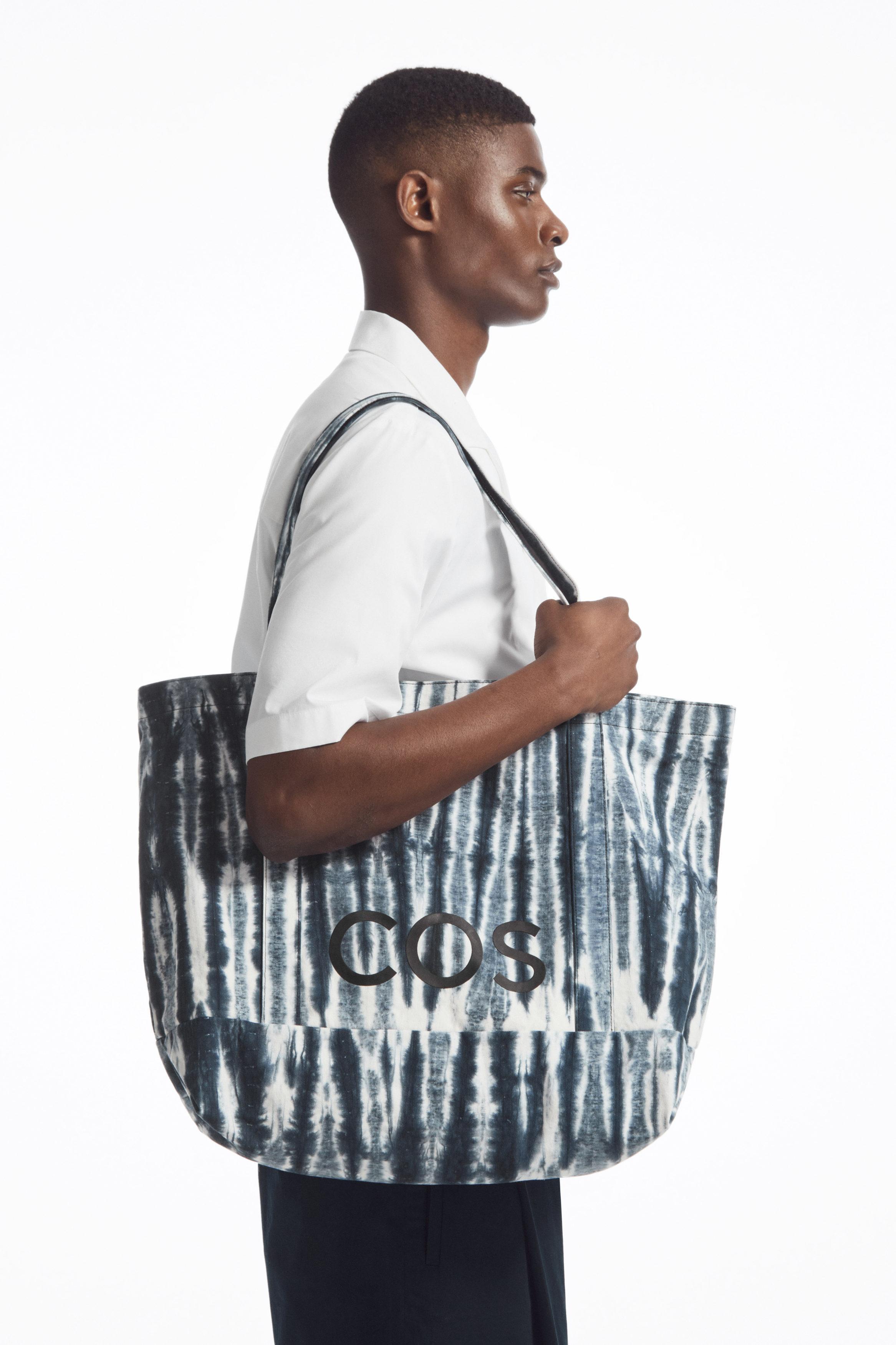 COS UTILITY TOTE - CANVAS Product Image