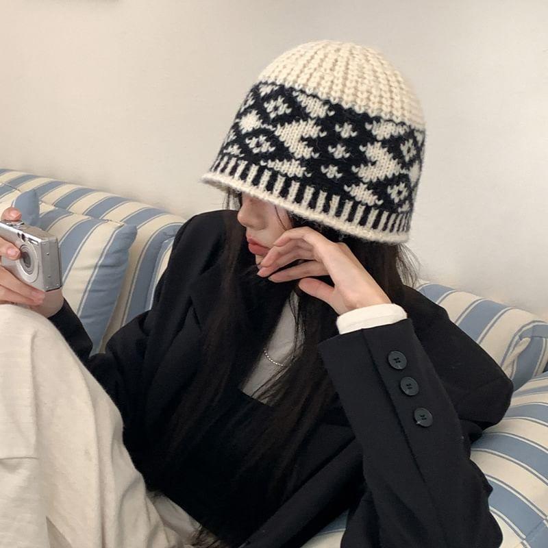 Geometric Patterned Beanie Product Image