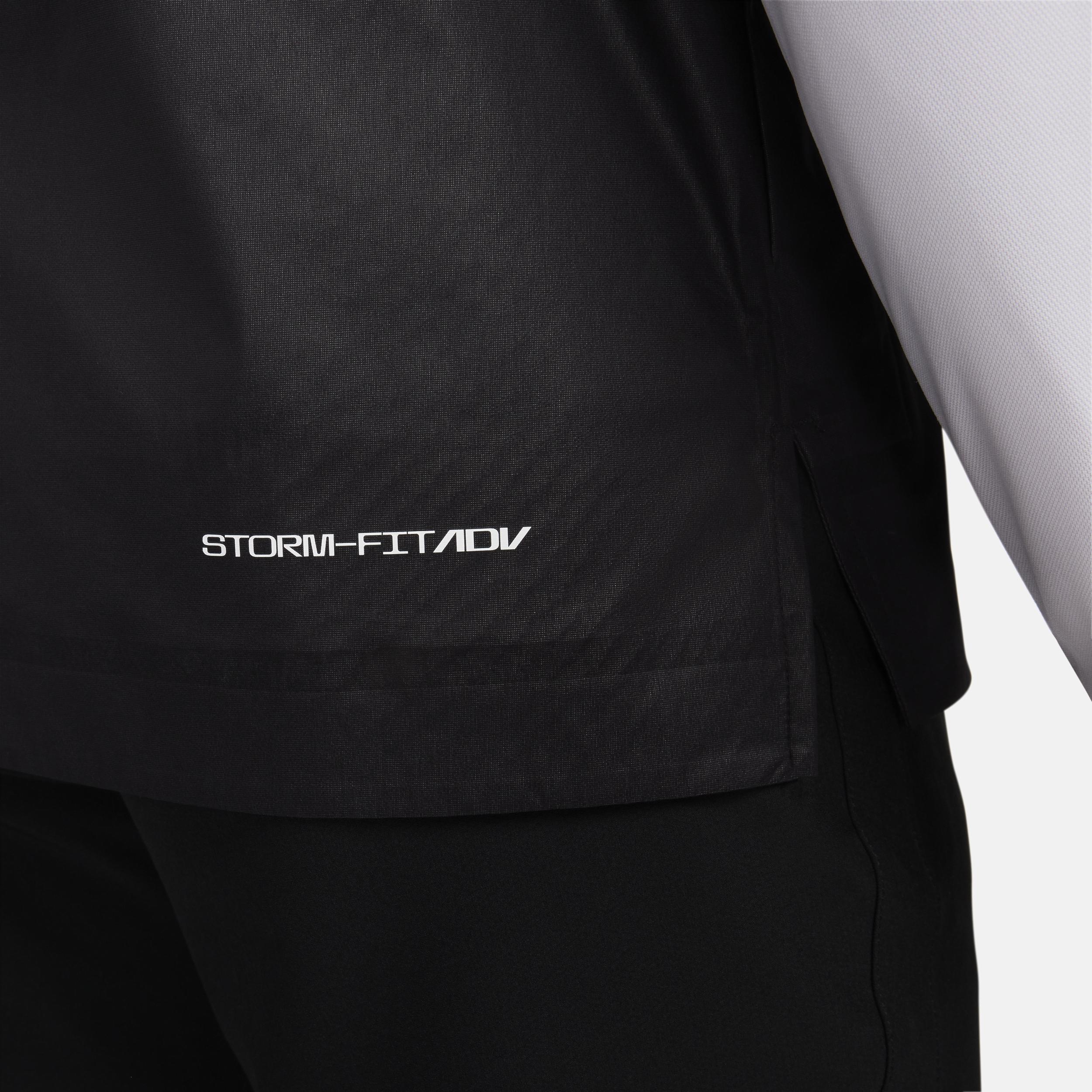 Nike Men's Storm-FIT ADV Golf Vest Product Image