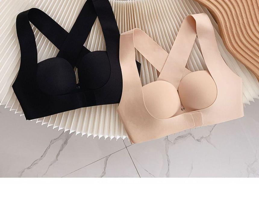 Plain Criss Cross Back Wireless Bra Product Image