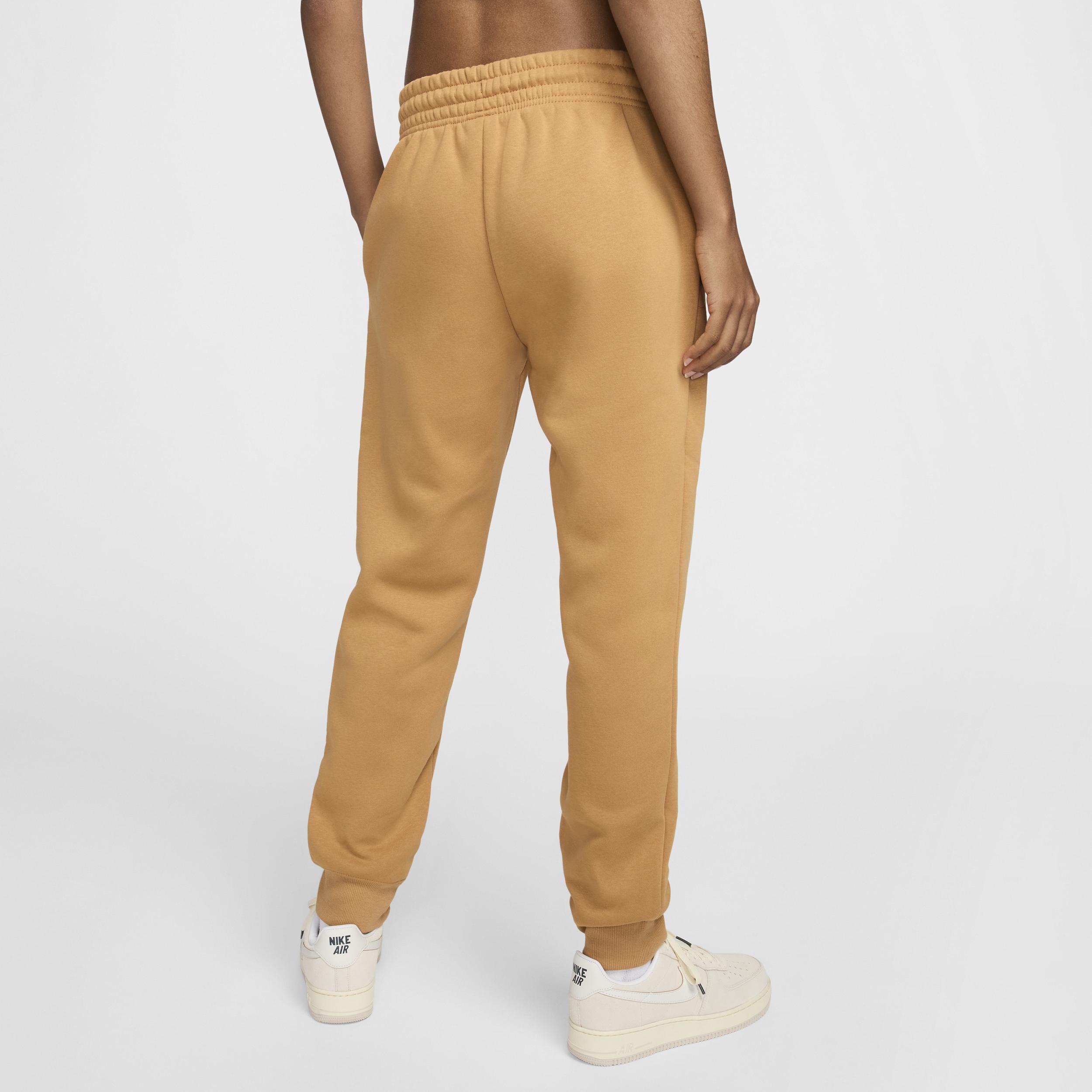 Women's Nike Sportswear Phoenix Fleece Mid-Rise Sweatpants Product Image