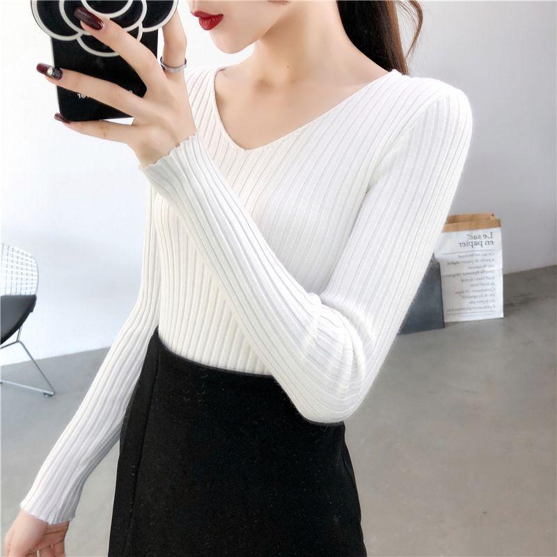 Long-Sleeve V-Neck Plain Knit Top Product Image