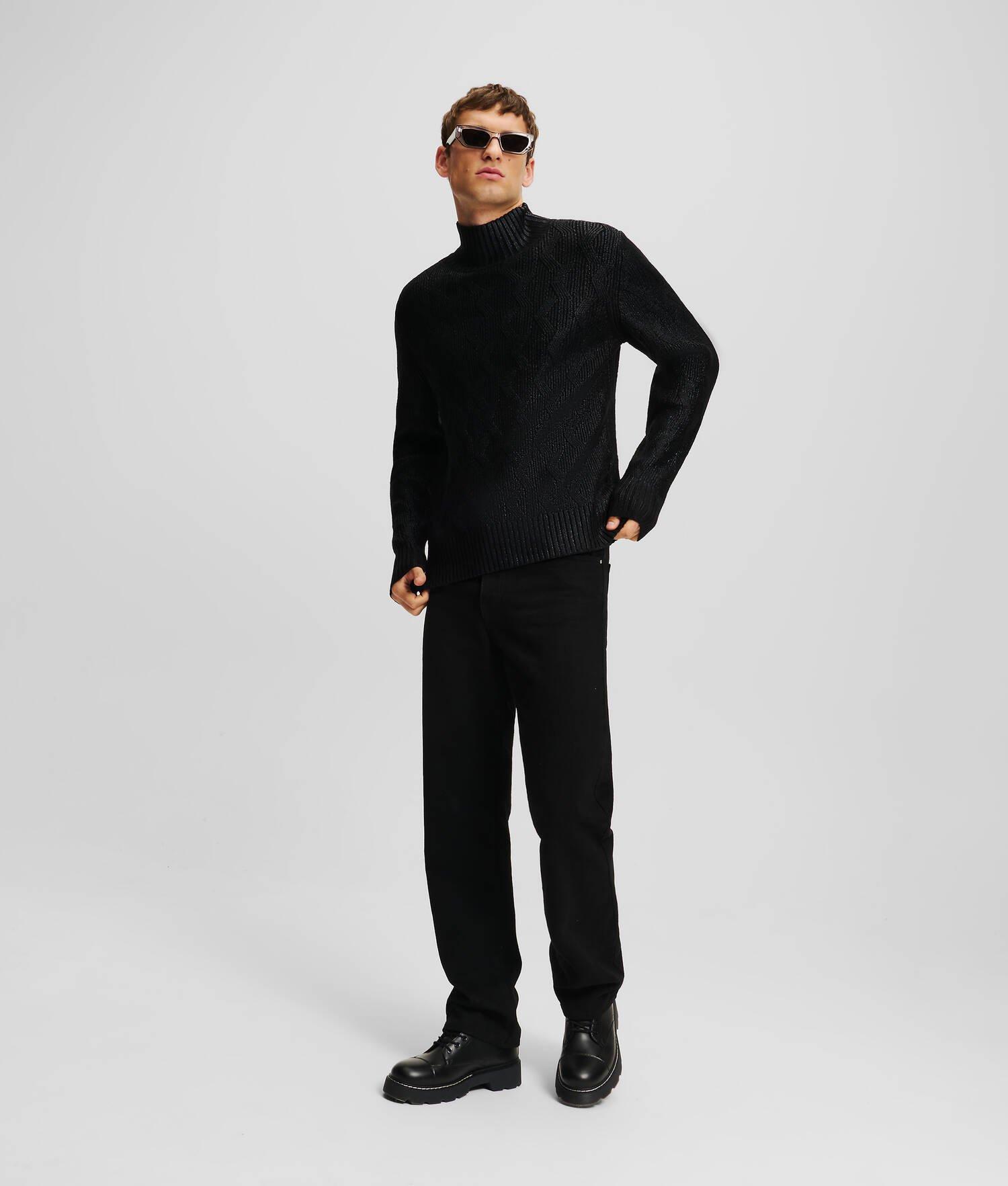 CHUNKY TURTLENECK SWEATER Product Image