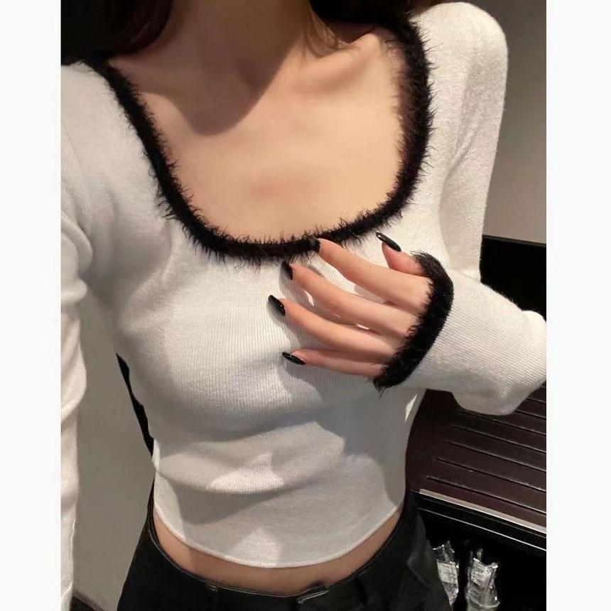 Long-Sleeve Square Neck Contrast Trim Slim Fit Crop Knit Top Product Image