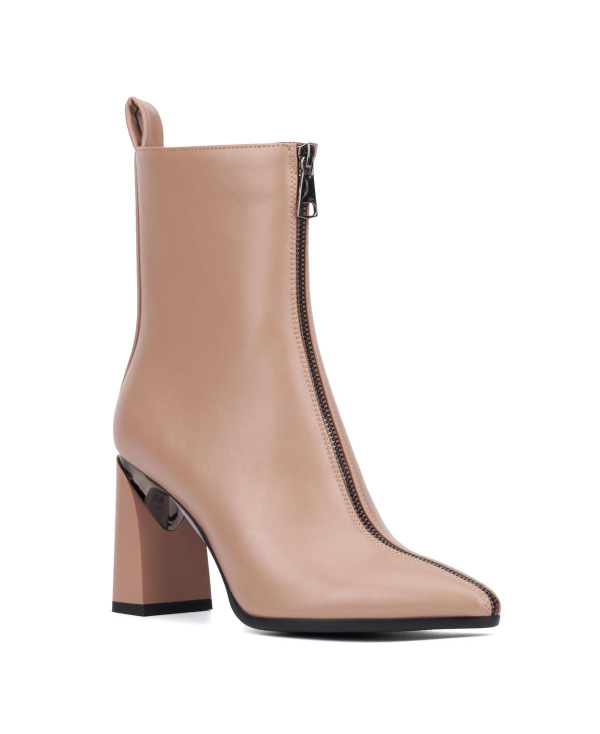 Torgeis Womens Hyde Ankle Boots Product Image