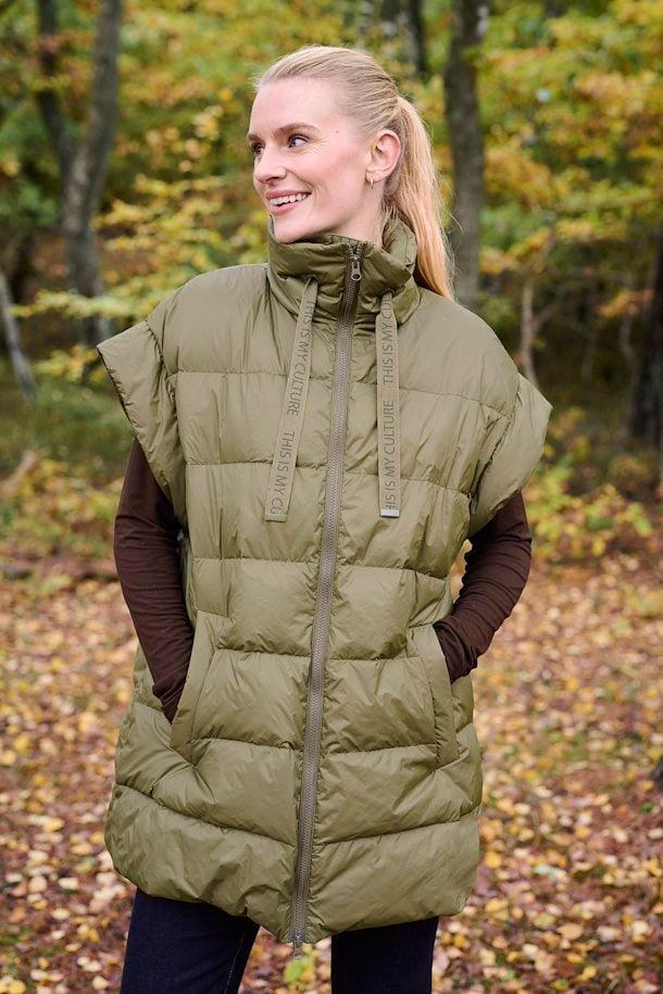 CUeia Down vest Product Image