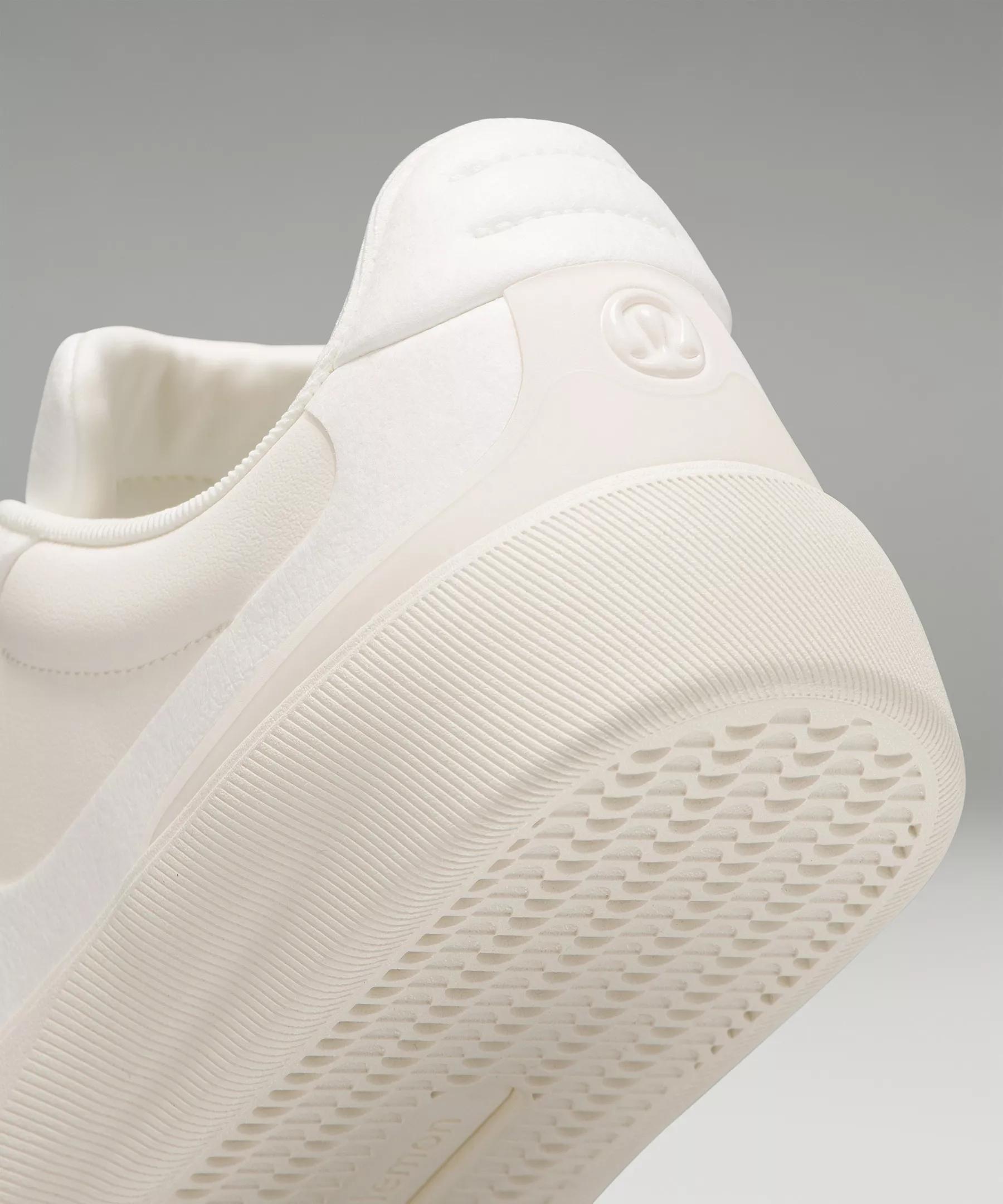 Cityverse Men's Sneaker Product Image