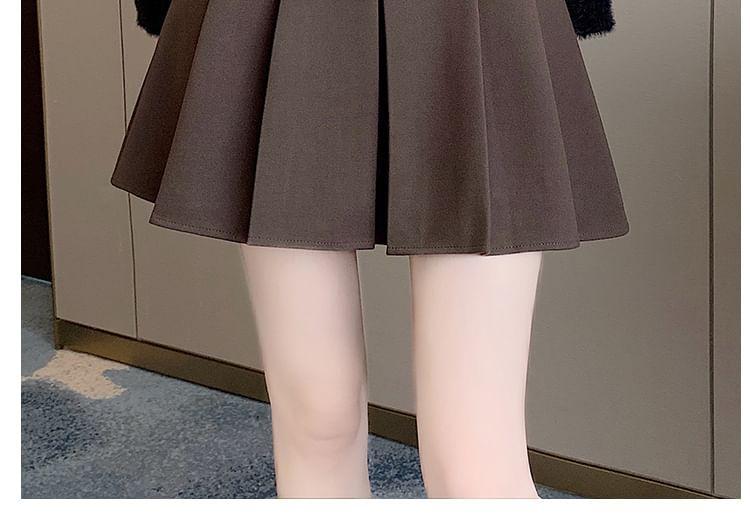 High Rise Plain Mini Pleated Skirt Product Image