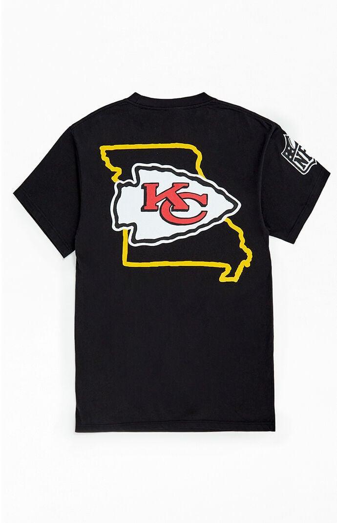 NFL x Aleali May Men's Kansas City Chiefs T-Shirt Product Image