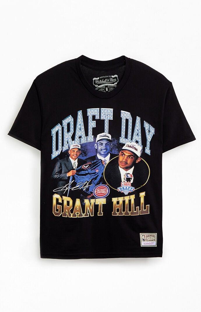 Mitchell & Ness Men's Draft Day Detroit Pistons Grant Hill Concert T-Shirt Product Image