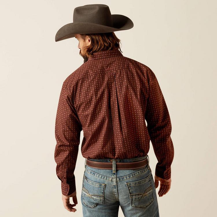 Ariat® Men's L/S Brown Print Seabrook Classic Fit Button Shirt Product Image