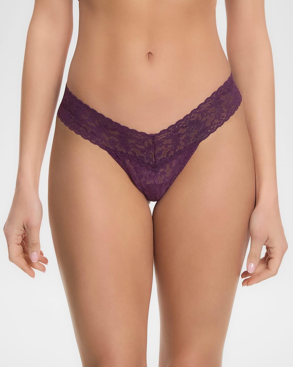 Signature Lace Low-Rise Thong Product Image