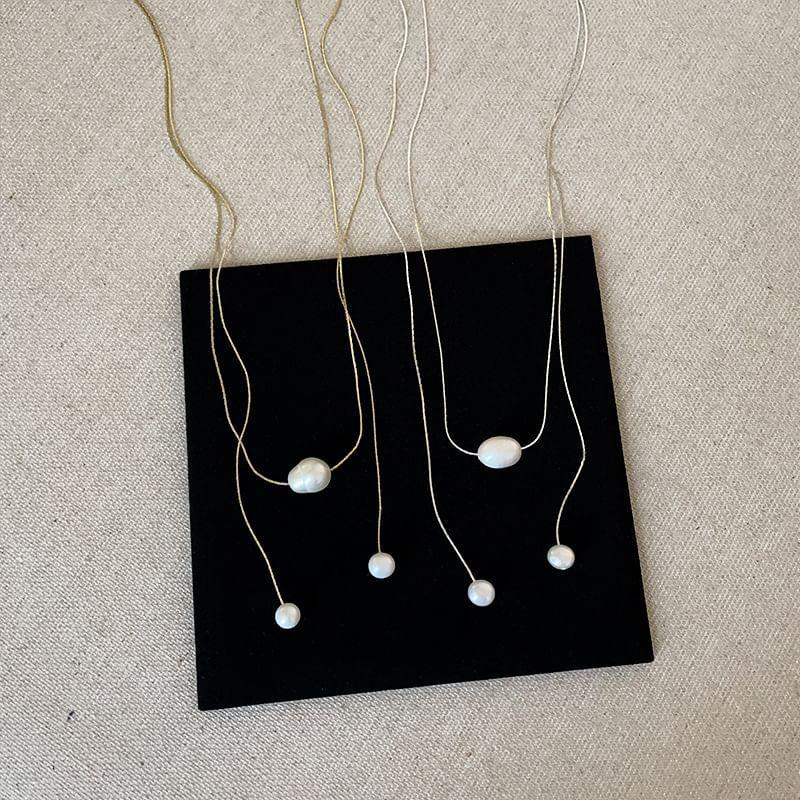 Faux Pearl Necklace Product Image