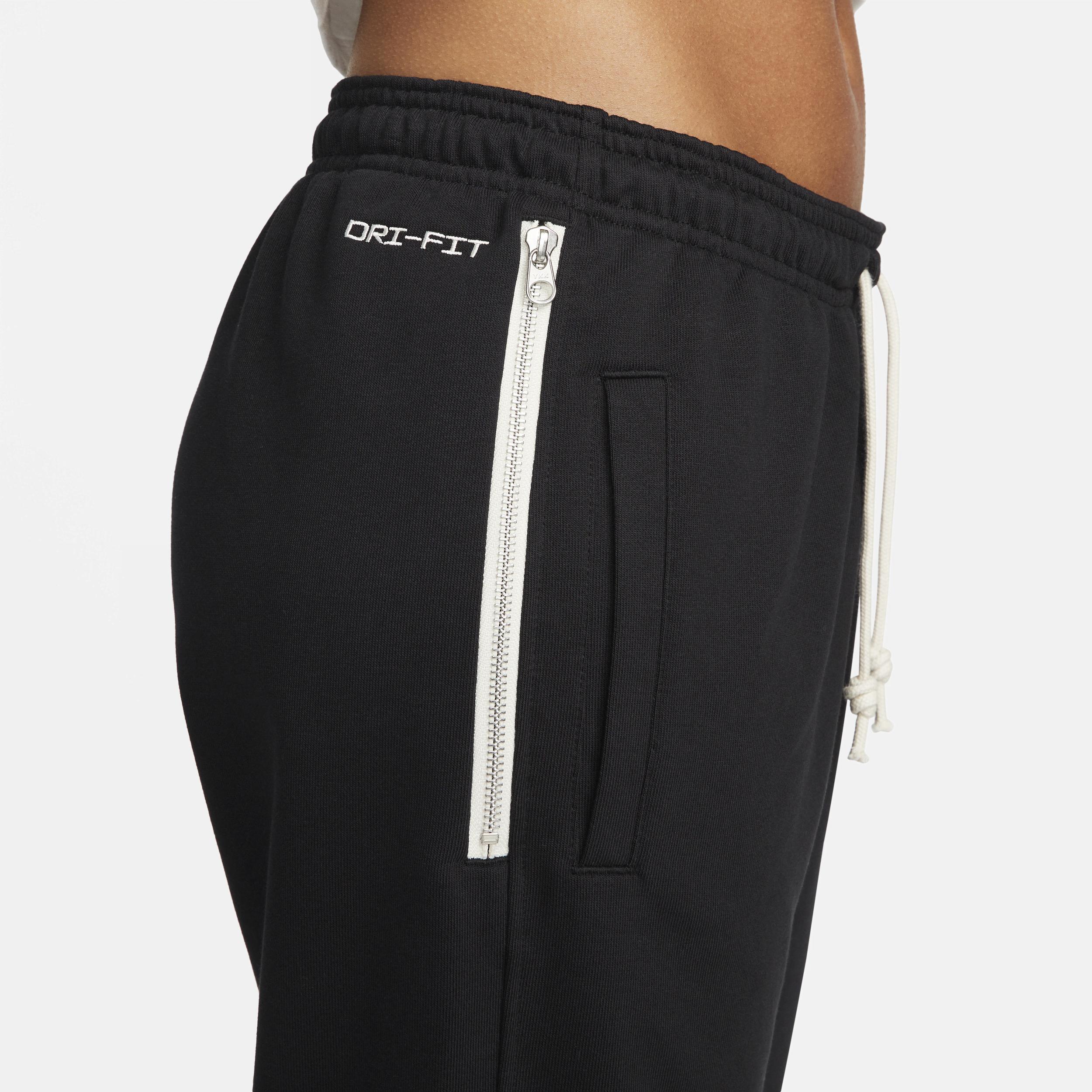 Nike Men's Standard Issue Dri-FIT Basketball Pants Product Image