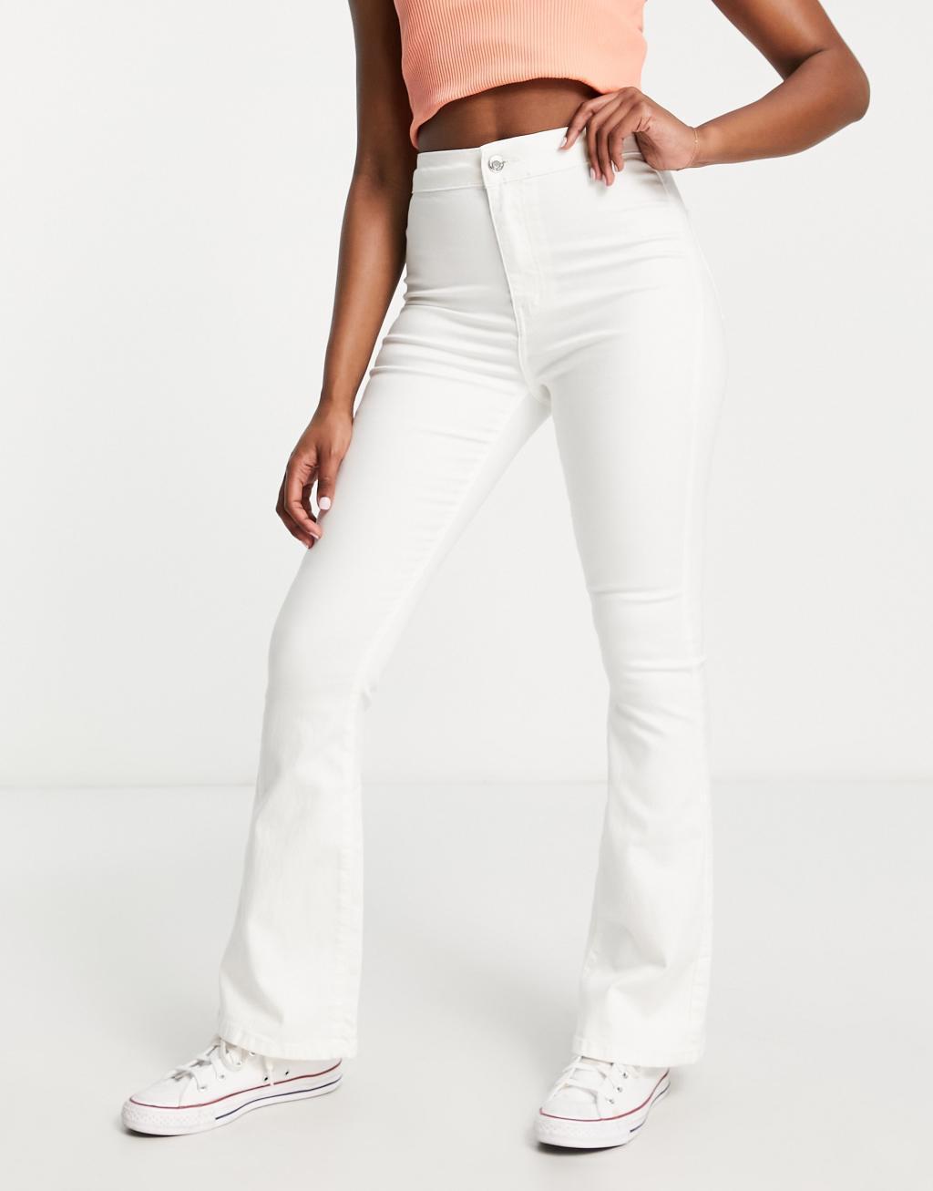 New Look skinny flare jean in white Product Image