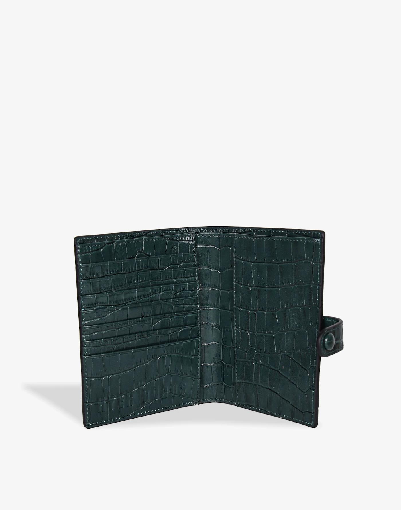 Hyer Goods Luxe Traveler's Wallet Product Image